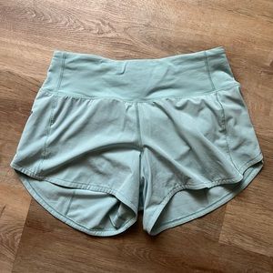 Lululemon shorts size 4